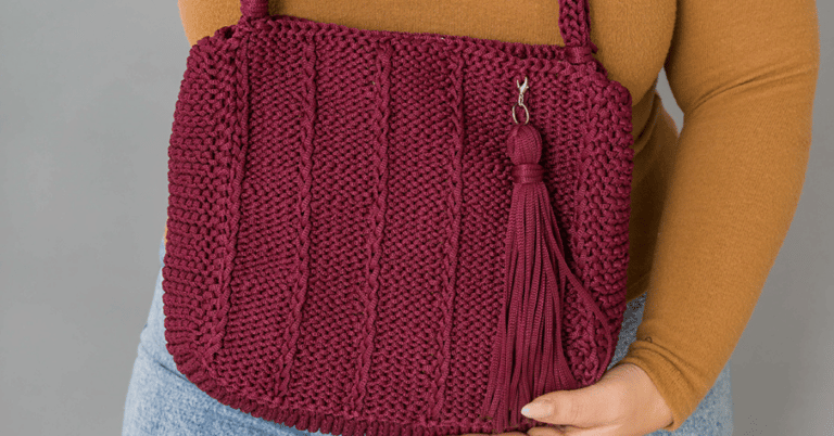 Bolsa com alça em tricô