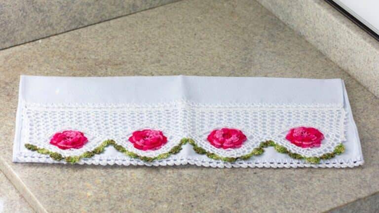 Charmoso pano de prato de crochê Rosas: Passo a passo