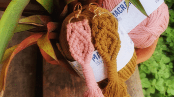 Chaveiro em Macramê com um passo a passo super fácil