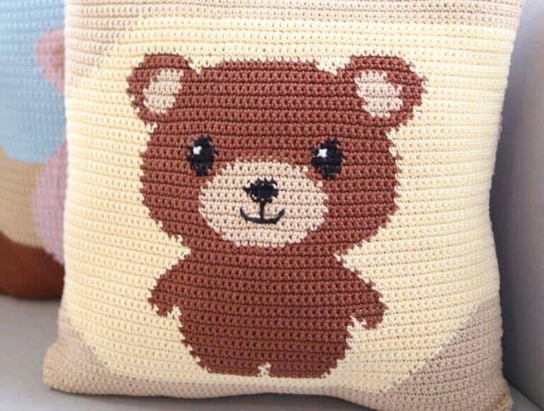 Faça a fofíssima Almofada de crochê Urso com receita