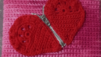 Caderno collor pooling com coração - Crochê