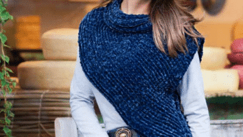 Blusa de tricô diagonal marinho Cisne Fast