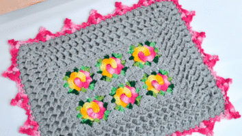 Tapete Retangular de Crochê com Elos