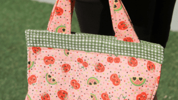 Lancheira Frutinhas em Patchwork