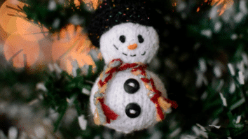 Pompom de crochê boneco de neve