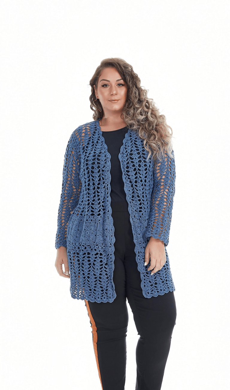 Mantenha-se Aconchegante e Estilosa com os Casacos Plus Size de Crochê