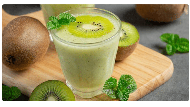 Suco Detox de Ameixa e Kiwi: uma bebida saudável e deliciosa