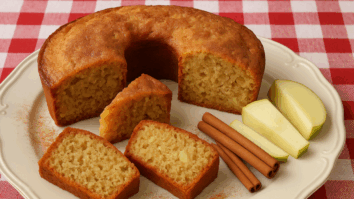 Receita de Bolo de Maçã com Canela Perfeito para Café da Manhã ou da Tarde!