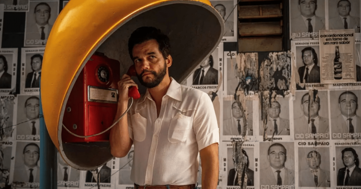 Imagem promocional de Wagner Moura em "O Agente Secreto" 