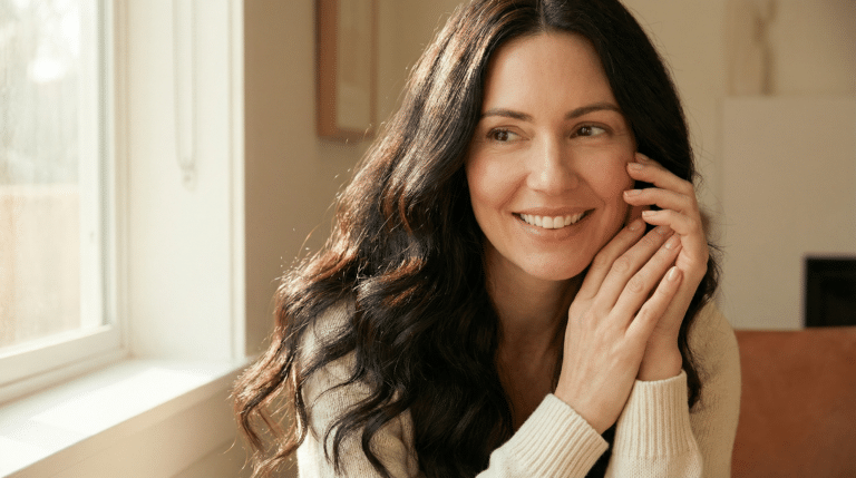 Cabelo e unhas fortes: 3 alimentos que mudam tudo
