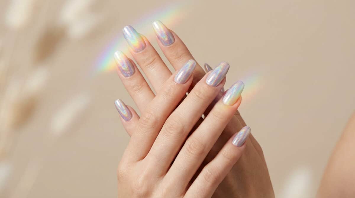 Unhas pintadas holográfico