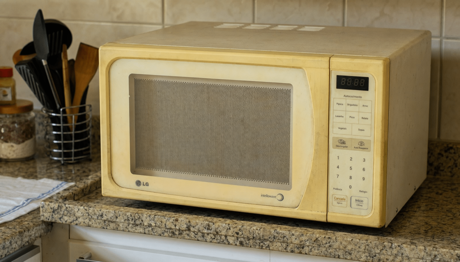 microondas amarelado