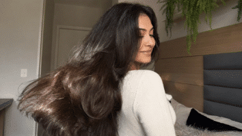 Mulher com cabelo longo escuro solto
